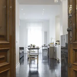 Xenia Nocleg ze śniadaniem